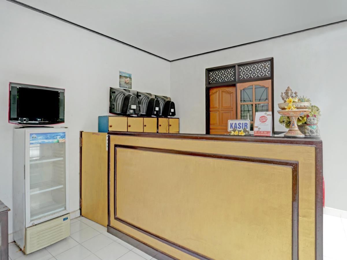 Oyo 3096 Hotel Dewi Warsiki Gilimanuk Exteriér fotografie