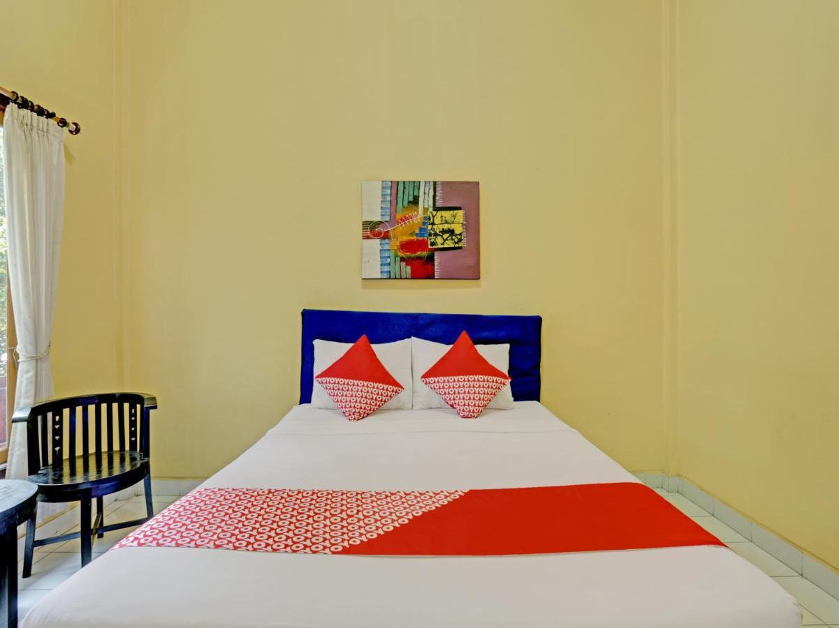 Oyo 3096 Hotel Dewi Warsiki Gilimanuk Exteriér fotografie