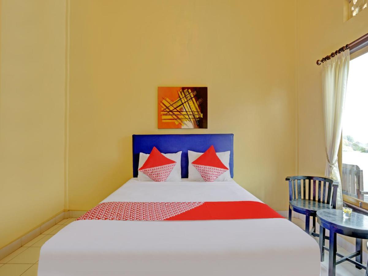 Oyo 3096 Hotel Dewi Warsiki Gilimanuk Exteriér fotografie