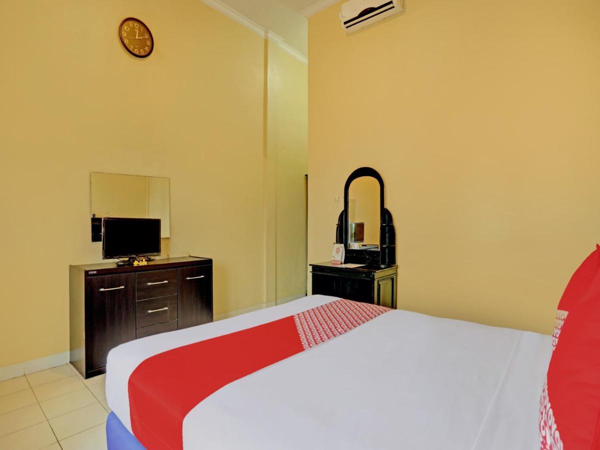 Oyo 3096 Hotel Dewi Warsiki Gilimanuk Exteriér fotografie
