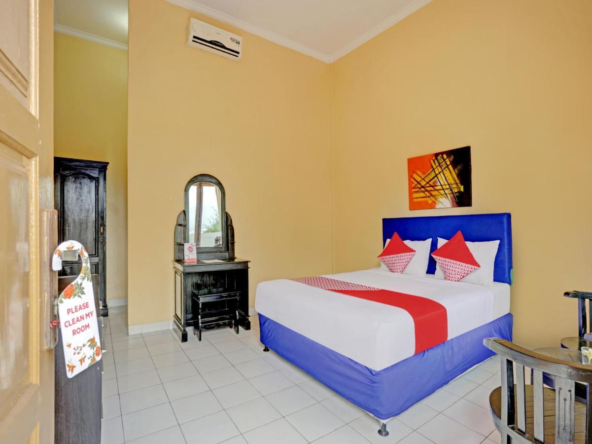 Oyo 3096 Hotel Dewi Warsiki Gilimanuk Exteriér fotografie