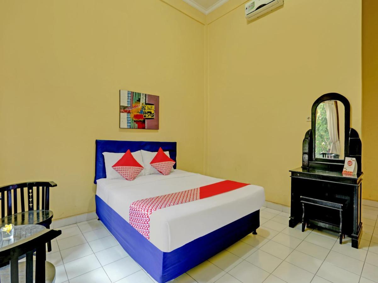 Oyo 3096 Hotel Dewi Warsiki Gilimanuk Exteriér fotografie