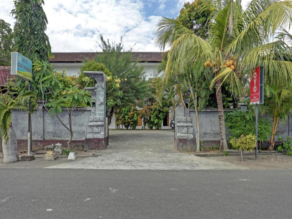 Oyo 3096 Hotel Dewi Warsiki Gilimanuk Exteriér fotografie